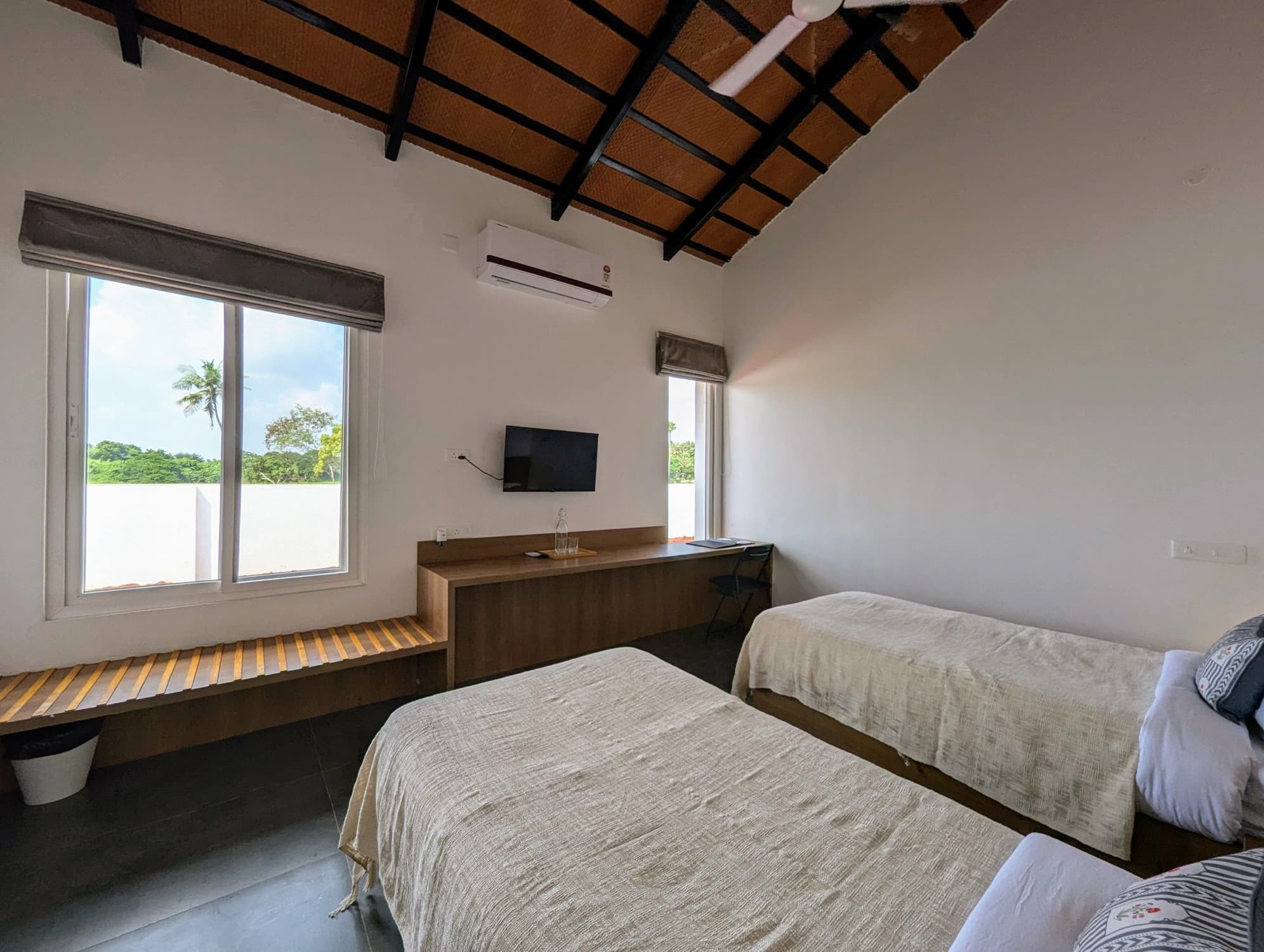 xl_18. Standard Bedroom 1